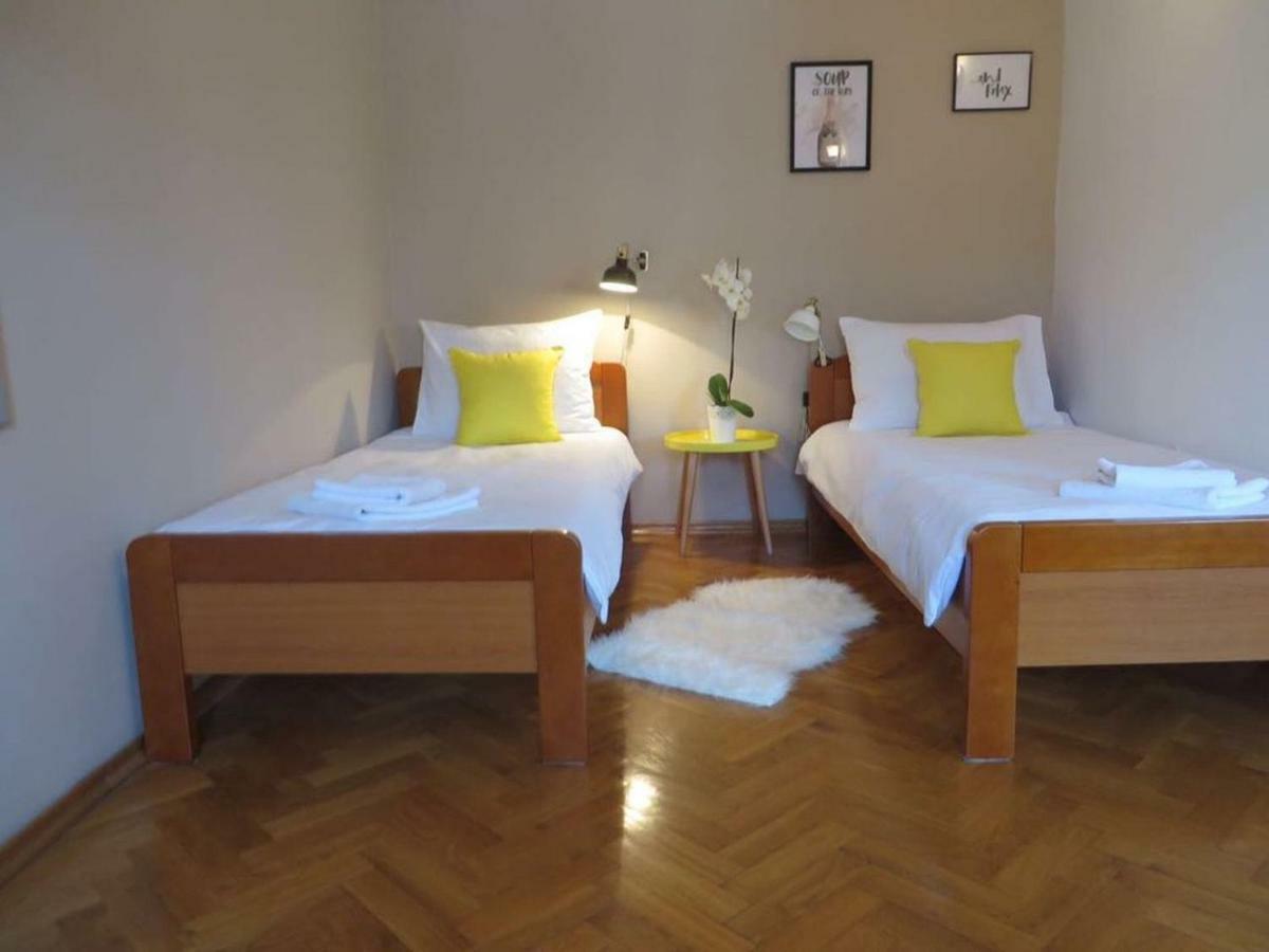 Apartment Leone Apartments With Free Parking